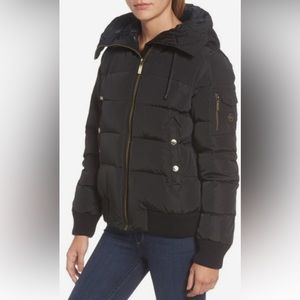 PRE LOVED 🥰 MICHEAL KORS bomber jacket